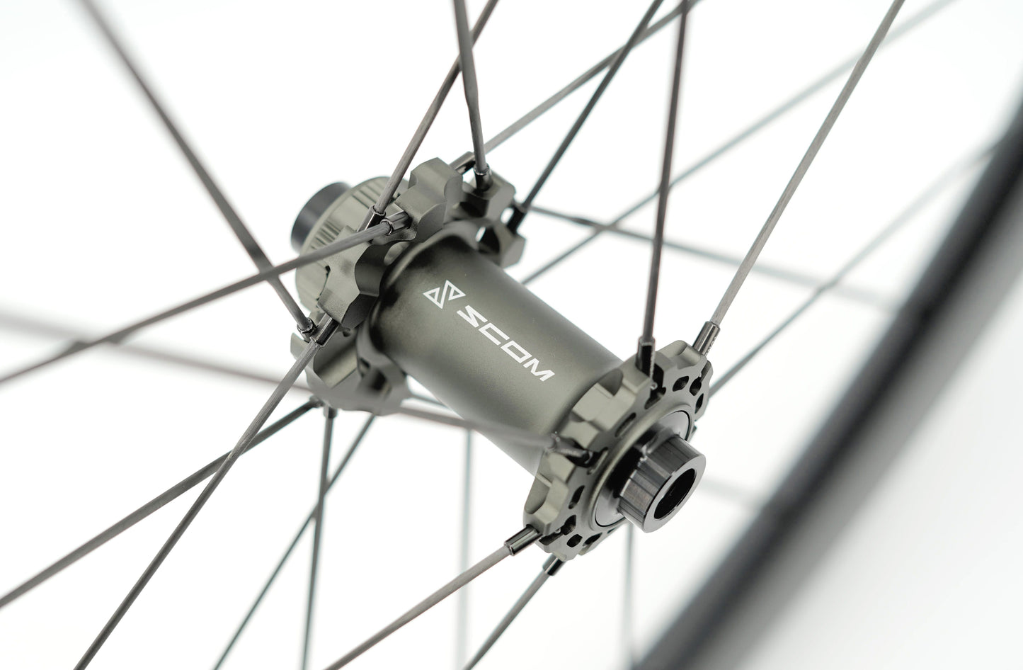 Pares de ruedas SCOM ULTRA 62 Tubeless Ready (Center Lock)