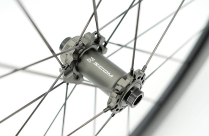 Par de Ruedas SCOM ULTRA 62 Tubeless Ready (Center Lock)
