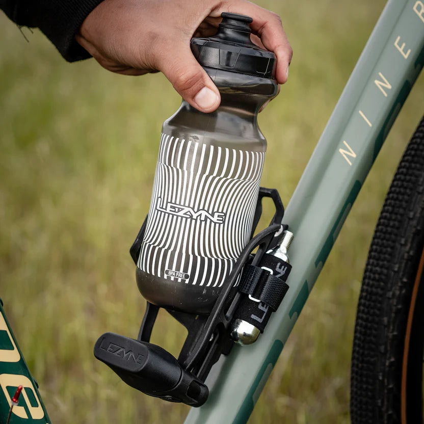 Portabidón y Portaherramientas LEZYNE TUBELESS FLOW STORAGE Negro