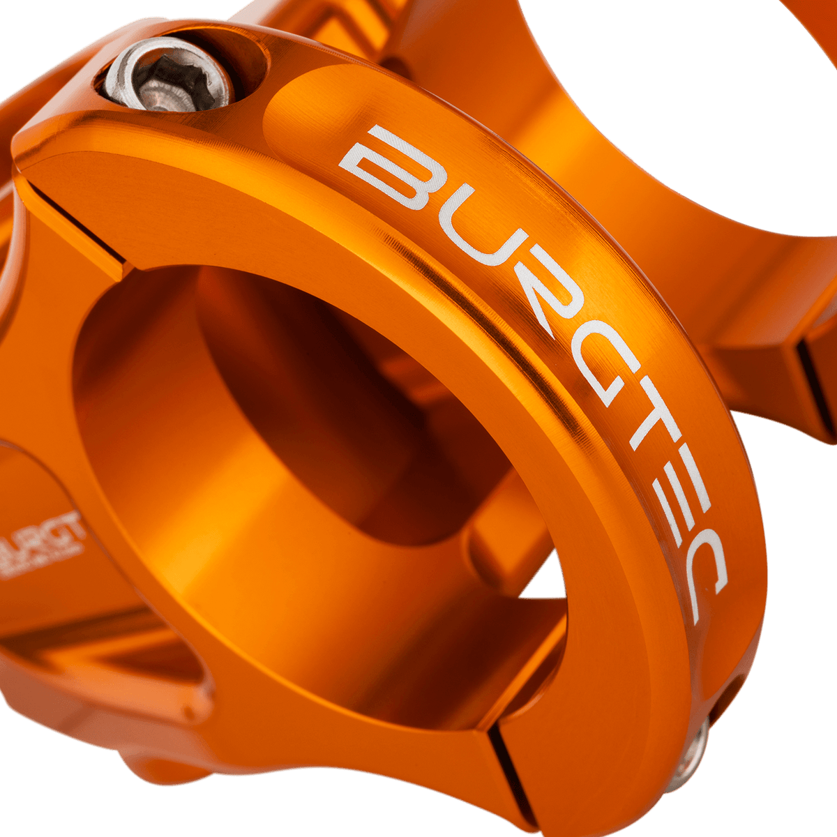 Potencia BURGTEC ENDURO MK3 naranja — detalle de la sujeción del manillar