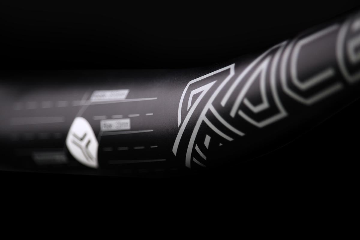 Manillar SB3 RACE Rise 20mm 810mm