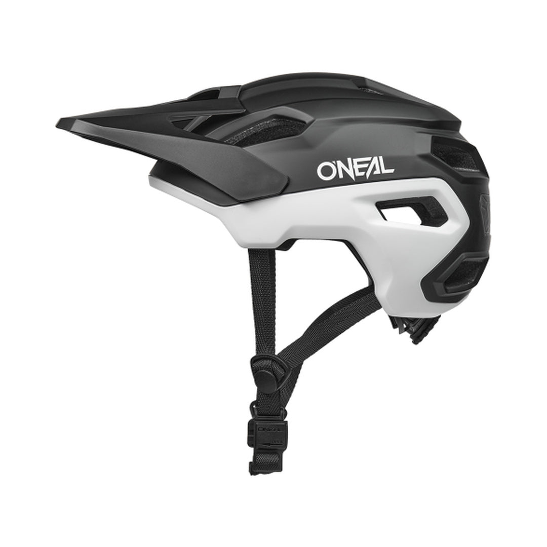 Casco de MTB O'NEAL TRAILFINDER EVO SOLID negro/blanco 2026 — vista del producto