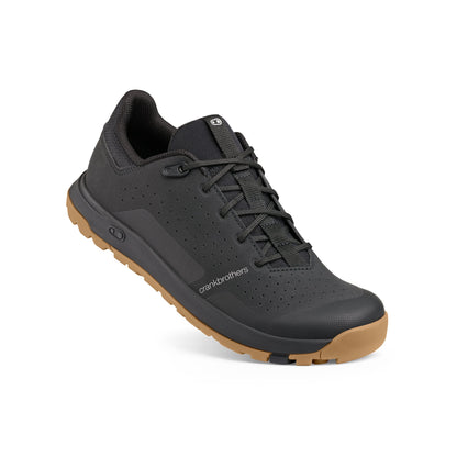 Zapatillas de MTB CRANKBROTHERS STAMP TRAIL LACE negras/goma — vista de tres cuartos