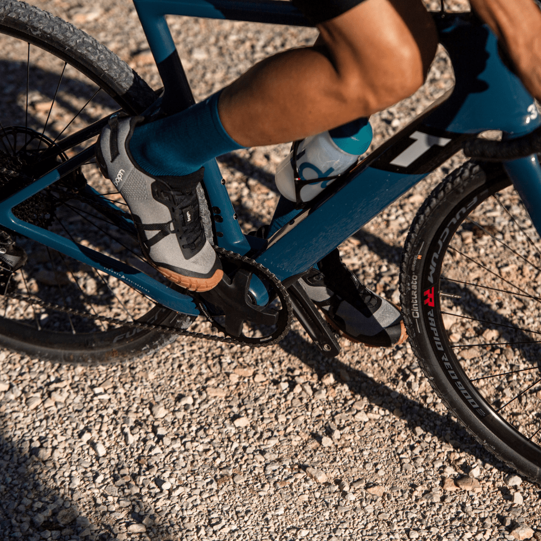 Grava UDOG DISTANZA Calzado Gris