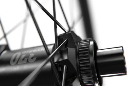 Rueda Trasera DT SWISS HU 1900 SPLINE 27.5" 30 mm 12x148 mm