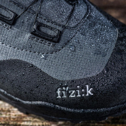Zapatillas MTB FIZIK INVIERNO TERRA NANUQ GTX FLAT Negro/Gris