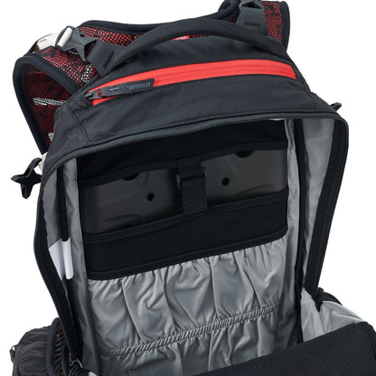 Mochila con Protección Dorsal Integrada USWE FLOW 16 L Negro/Rojo