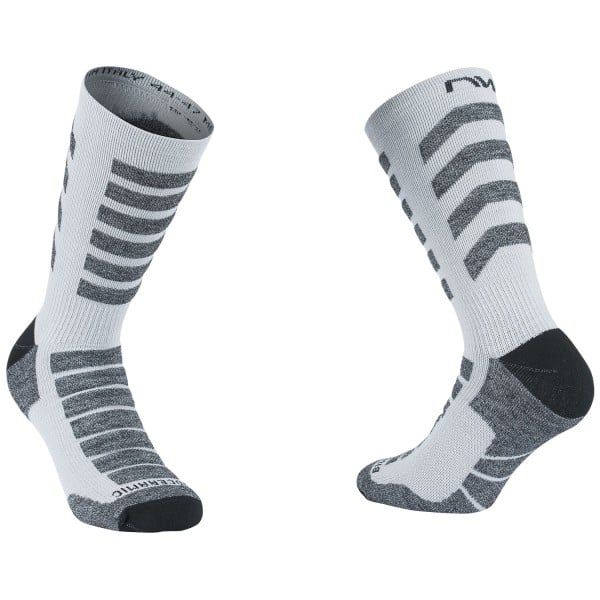 Calcetines NORTHWAVE HUSKY CERAMIC HIGH Gris Claro