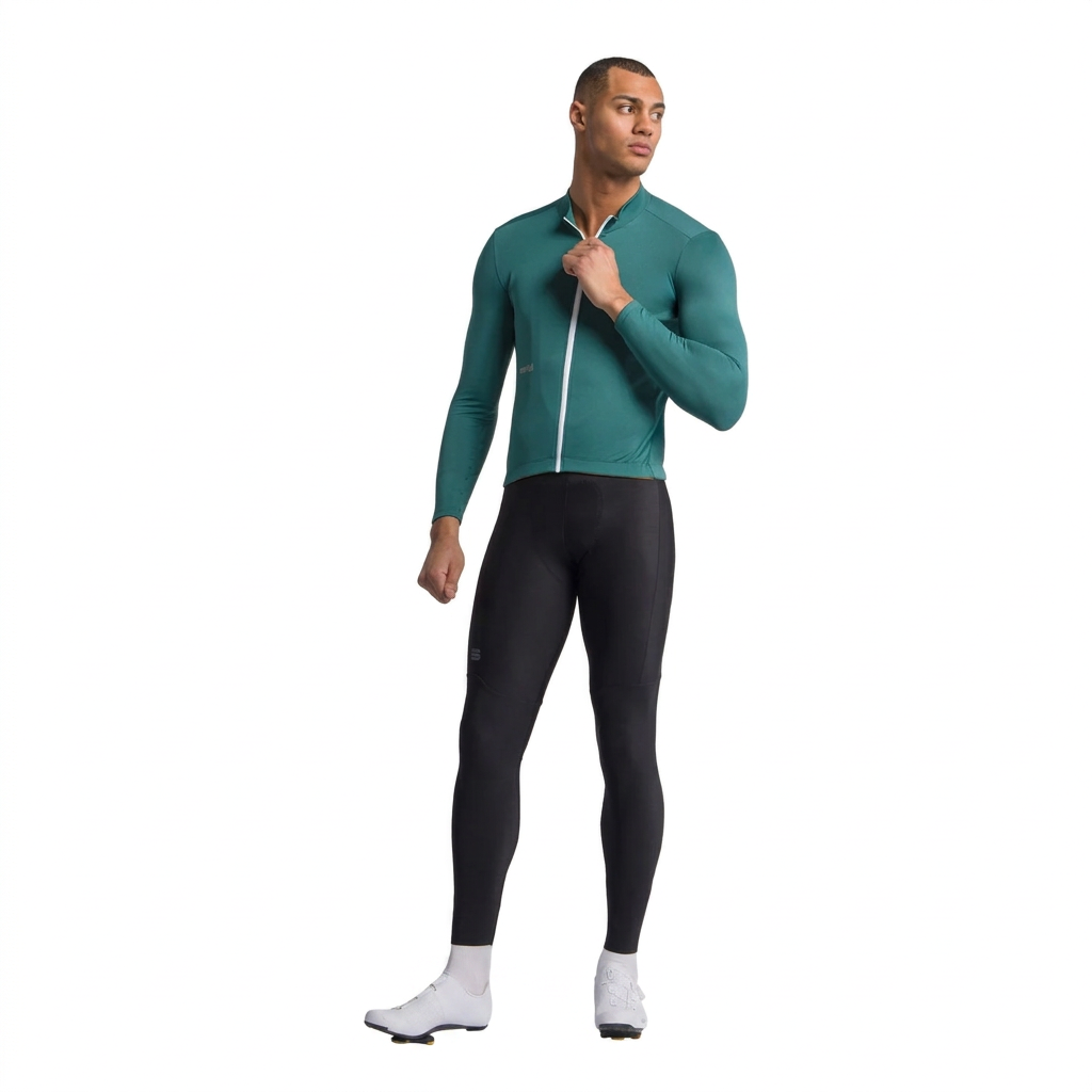 Maillot Sportful Classic verde, vista de cuerpo entero sobre fondo blanco