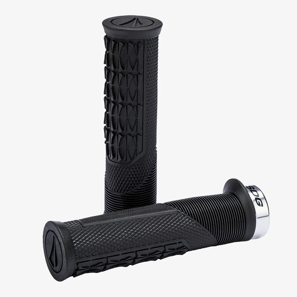 Puños SDG OPEN CORE THRICE 136 mm Negro/Plata