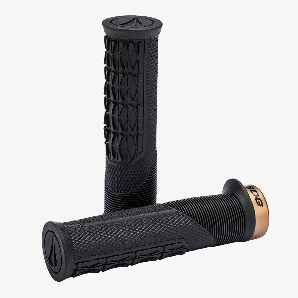 Puños SDG OPEN CORE THRICE 136 mm Negro/Kashima