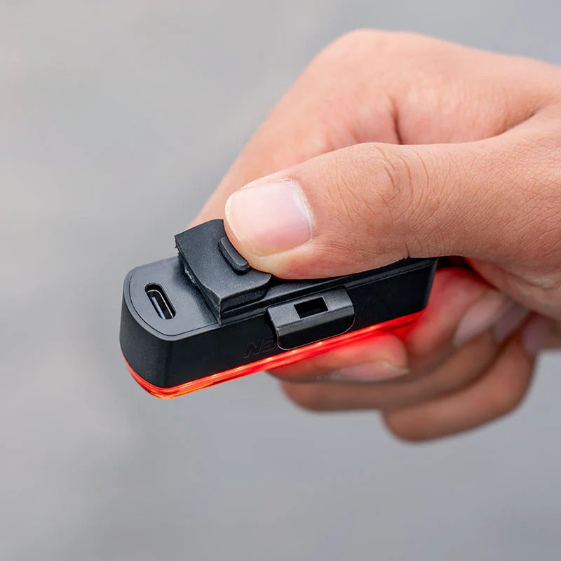 Iluminación trasera RAVEMEN TR 30