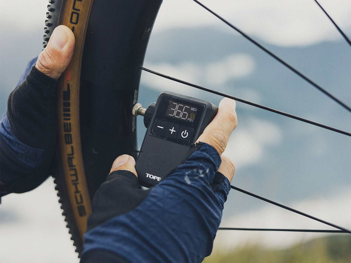 Minibomba eléctrica TOPEAK E-BOOSTER DIGITAL MINI