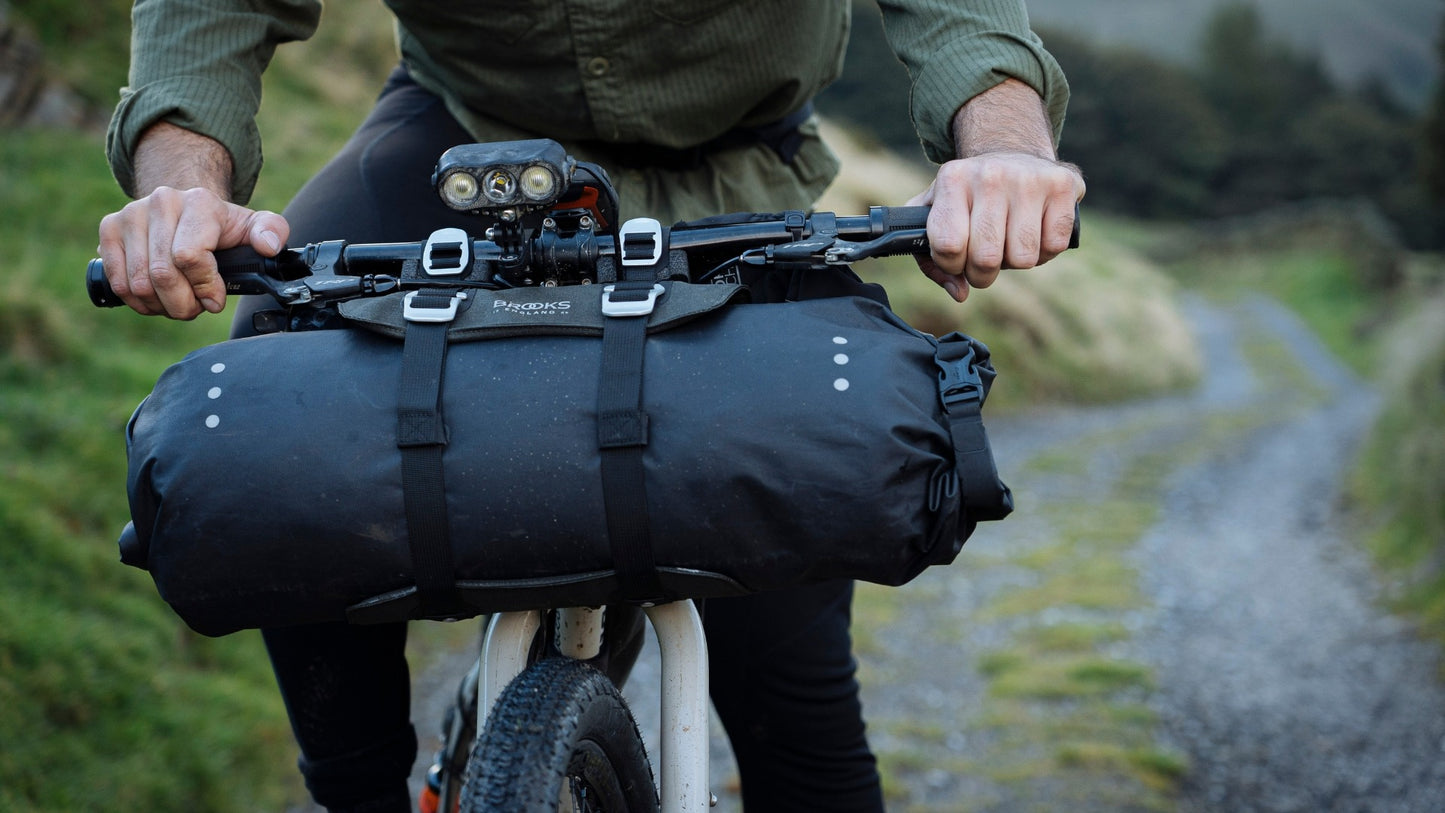 BROOKS SCAPE ROLL Bolsa de manillar Negra
