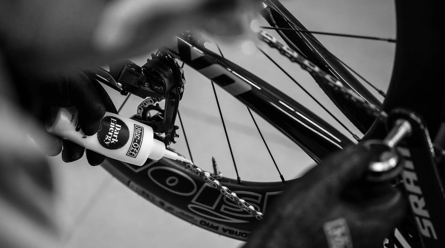 Lubricante para cadenas MUC-OFF DARK MATTER CHAIN WAX (120 ml)