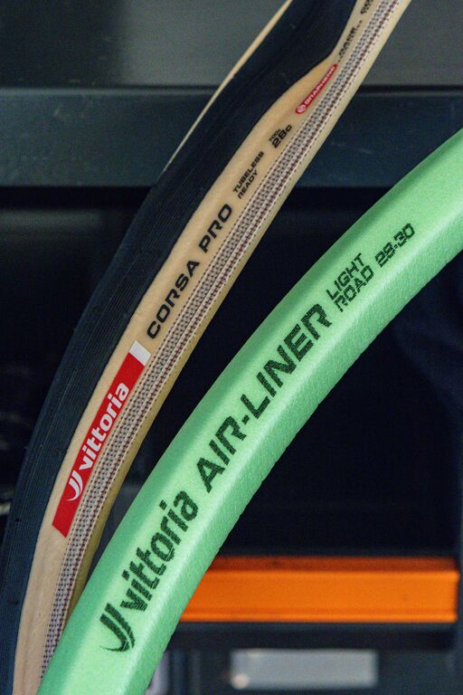 Espuma antipellizcos VITTORIA AIR-LINER LIGHT ROAD 700x28-30