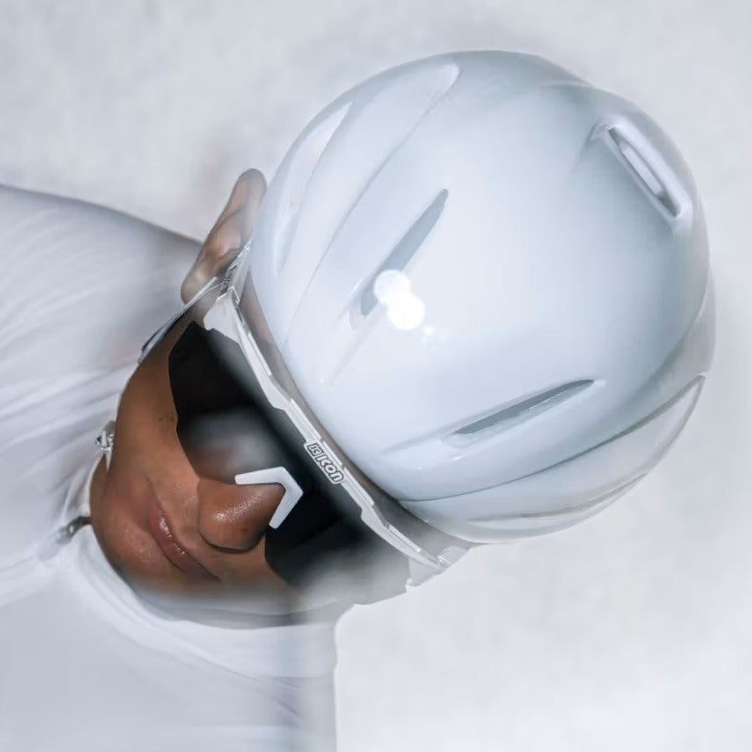 Casco de carretera MET MANTA MIPS Absolute White Edición Limitada