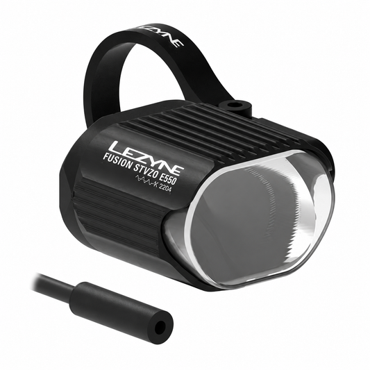 Luz delantera LEZYNE FUSION E-BIKE STVZO E550 — vista del producto sobre fondo blanco