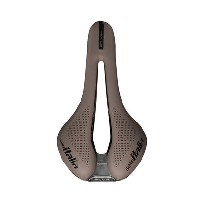Sillín SELLE ITALIA FLITE BOOST GRAVEL SUPERFLOW L3 con raíles TI 316 marrón — vista superior en color marrón, L3
