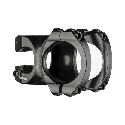 Potencia RACE FACE TURBINE R 35 negra — vista principal sobre fondo blanco