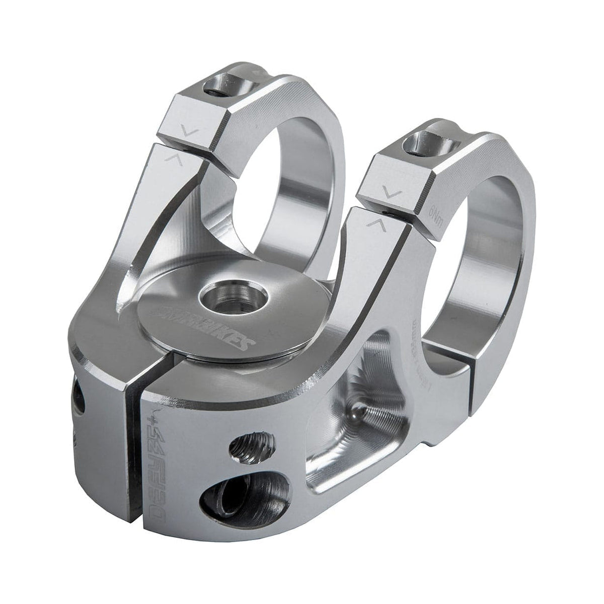 Potencia DMR DEFY35 con elevación de 5mm plateada — vista principal sobre fondo blanco