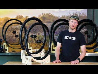 Rueda Trasera ENVE SES 4.5 Tubeless Ready (Center Lock) Blanco