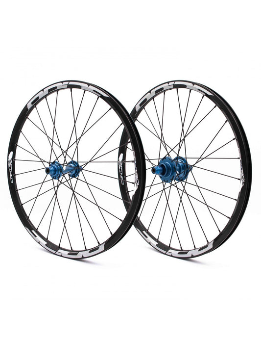 Par de Ruedas PRIDE 20" (451mm) Control V1 Disc Ejes 10/10mm Azul