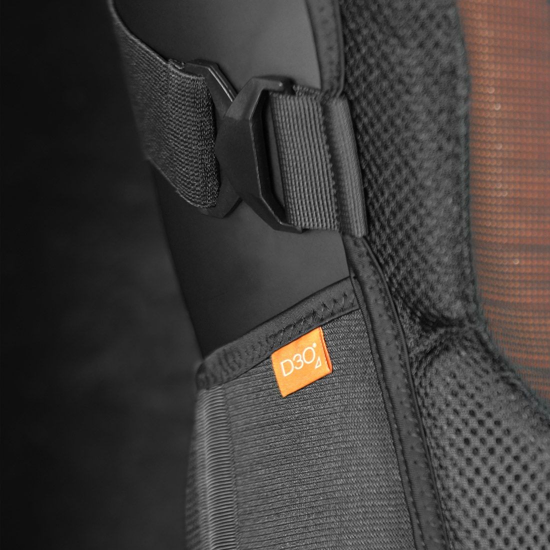 Protector dorsal RACER D3O Negro