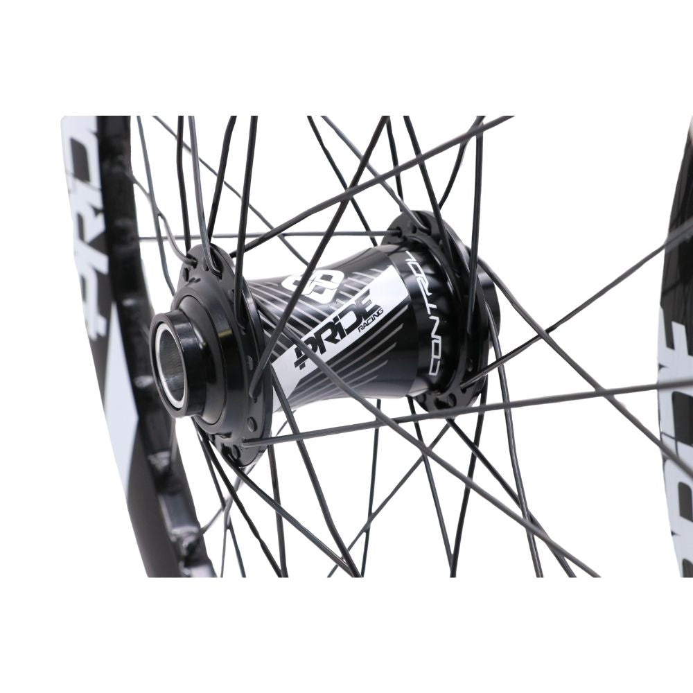 Par de Ruedas PRIDE 20" (406mm) Carbono Wave Gloss White Control V2 Disc Ejes 20/15mm Negro/Blanco