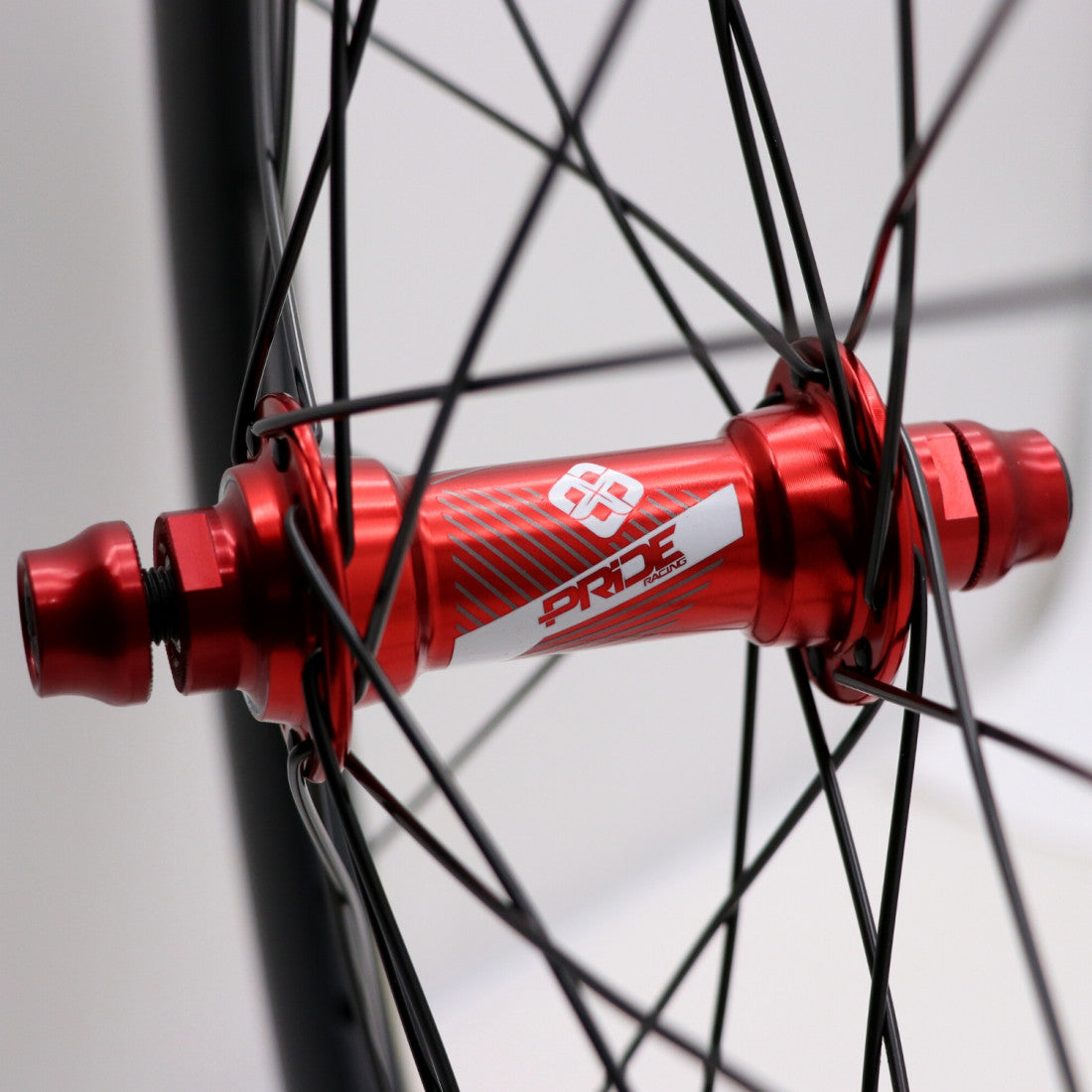 Juego de Ruedas PRIDE 20" (451mm) Carbono Gravity Matt Disc Pride Control V1 Ejes 10/10mm Rojo