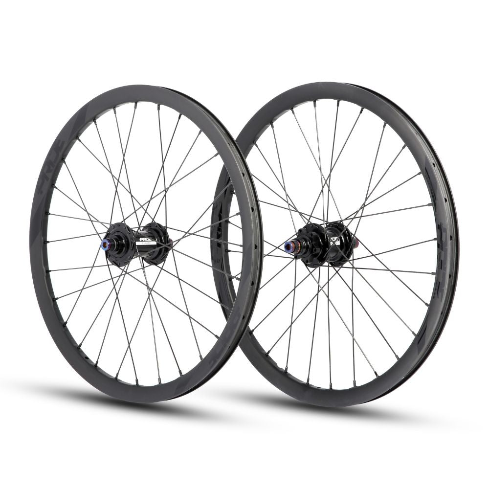 Par de Ruedas PRIDE 20" (451mm) Carbono Wave Matt Black Fusion Disc Ejes 10/10mm Negro