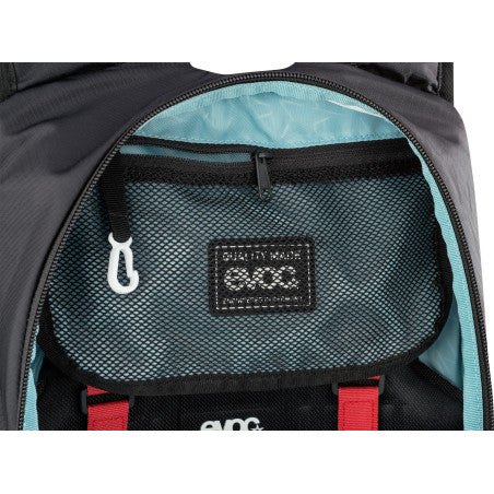 Mochila con protector dorsal EVOC FR LITE RACE 10 L, gris