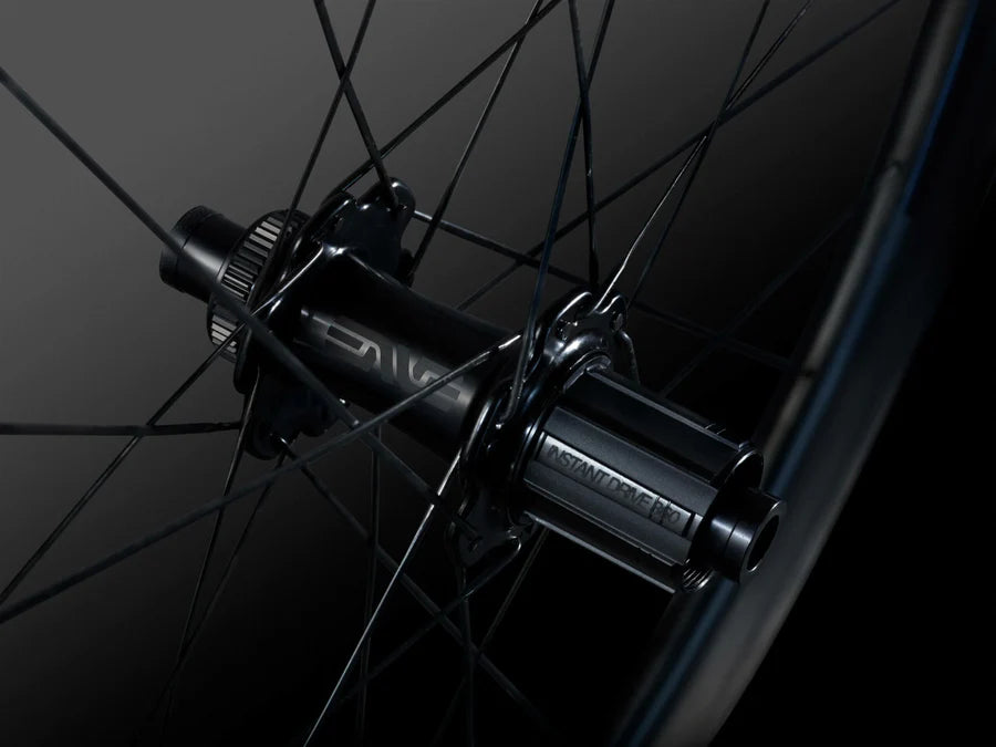 Rueda trasera ENVE SES 3.4 Tubeless Ready (Center Lock) Negro