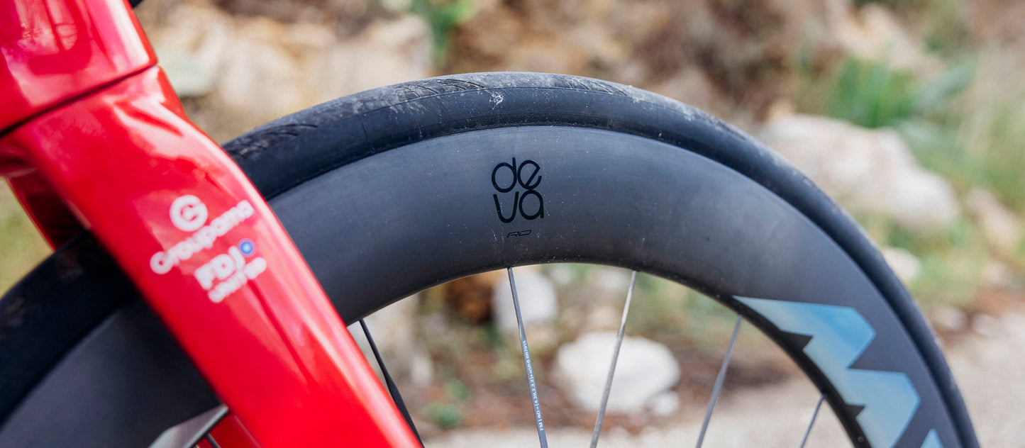 Par de ruedas MICHE DEVA RD 52 Tubeless Ready (Center Lock) Plata